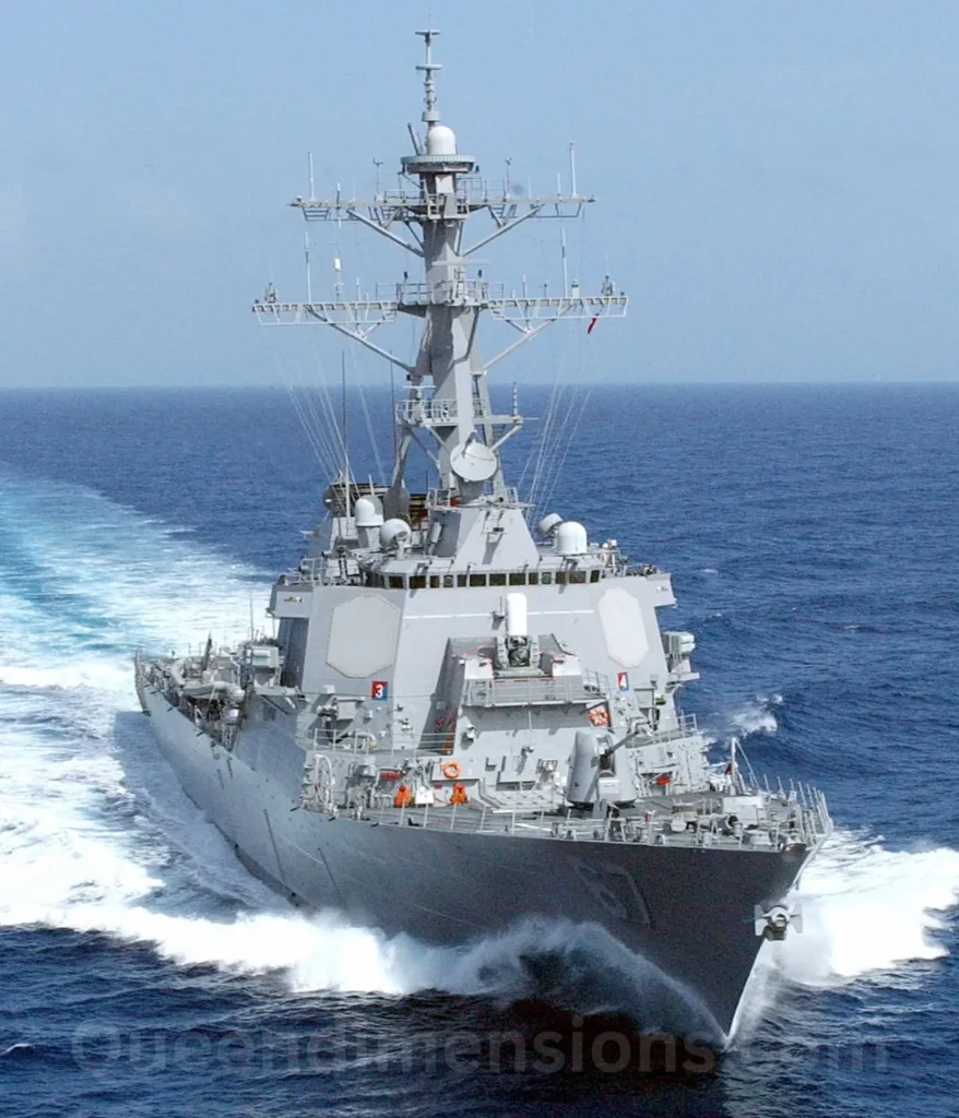 naval-destroyer-500-feet-lenght